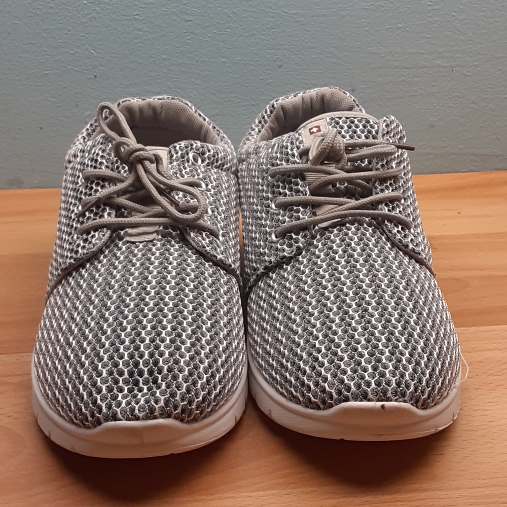 Alpine Swiss tennis sneakers